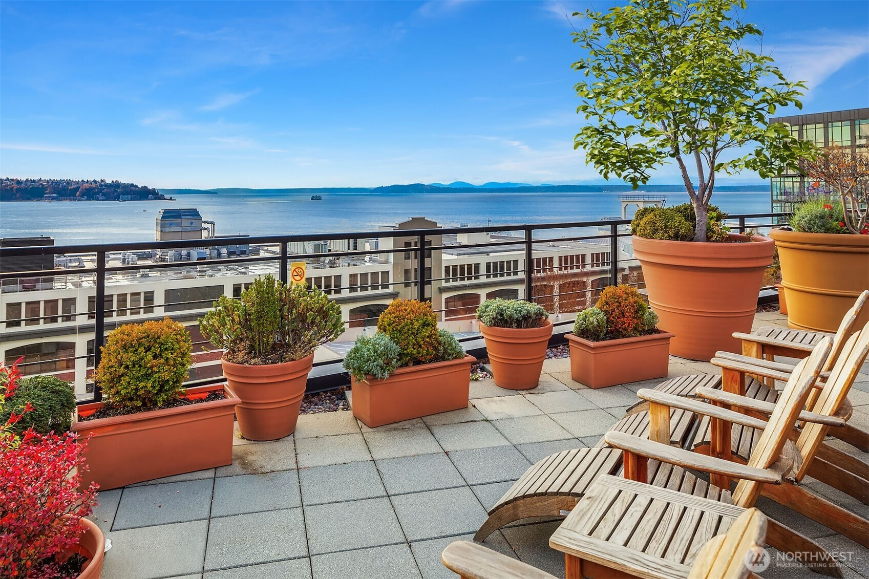 2607 Western Avenue, Seattle, WA 98121