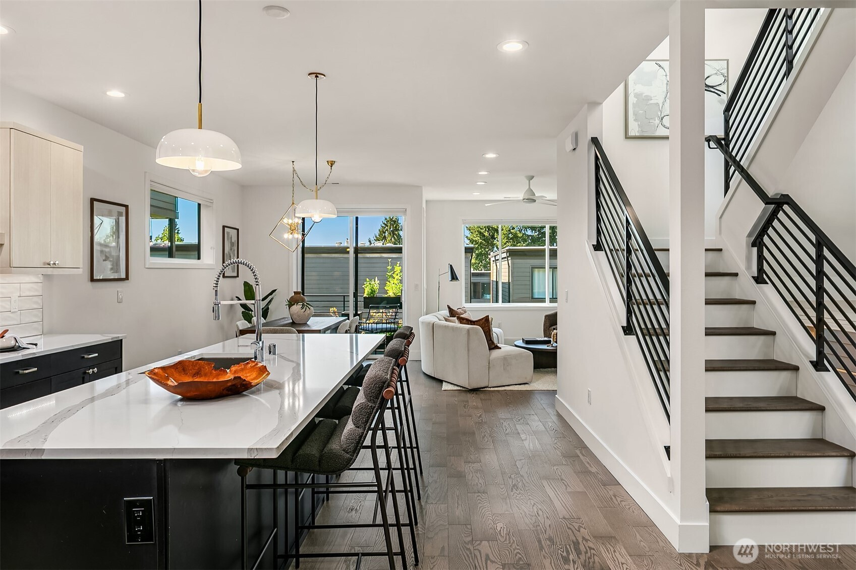 733 4th Court S, Kirkland, WA 98033