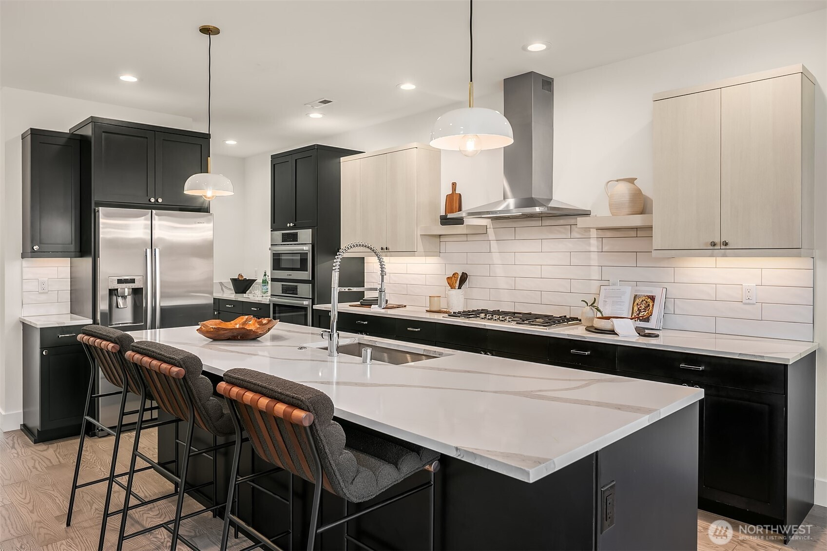 733 4th Court S, Kirkland, WA 98033