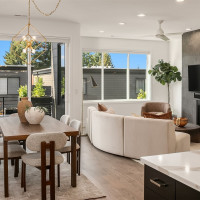 733 4th Court S, Kirkland, WA 98033