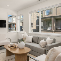 733 4th Court S, Kirkland, WA 98033