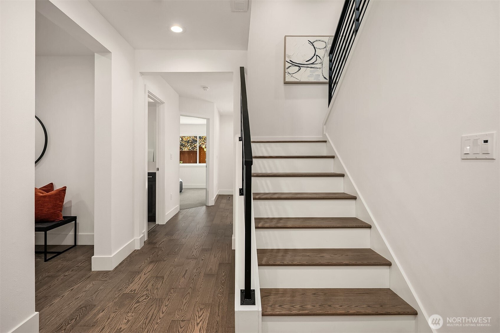 733 4th Court S, Kirkland, WA 98033