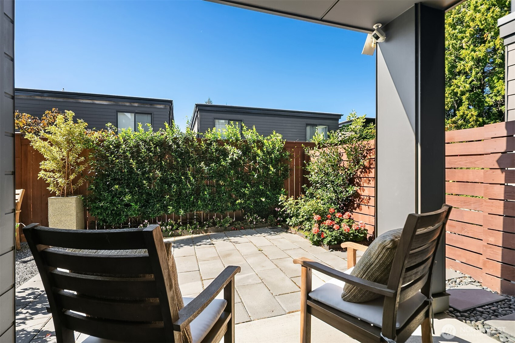 733 4th Court S, Kirkland, WA 98033