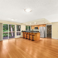 15604 SE 42nd Place, Bellevue, WA 98006