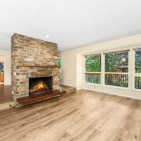 15604 SE 42nd Place, Bellevue, WA 98006