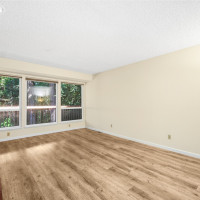 15604 SE 42nd Place, Bellevue, WA 98006