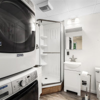 15604 SE 42nd Place, Bellevue, WA 98006