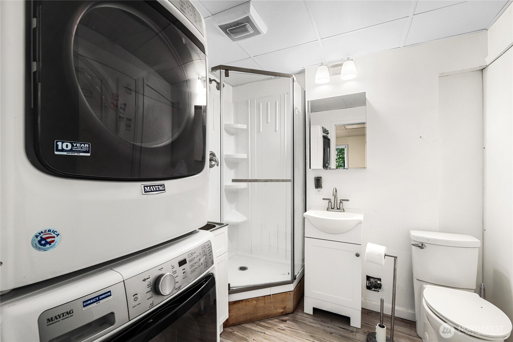 15604 SE 42nd Place, Bellevue, WA 98006