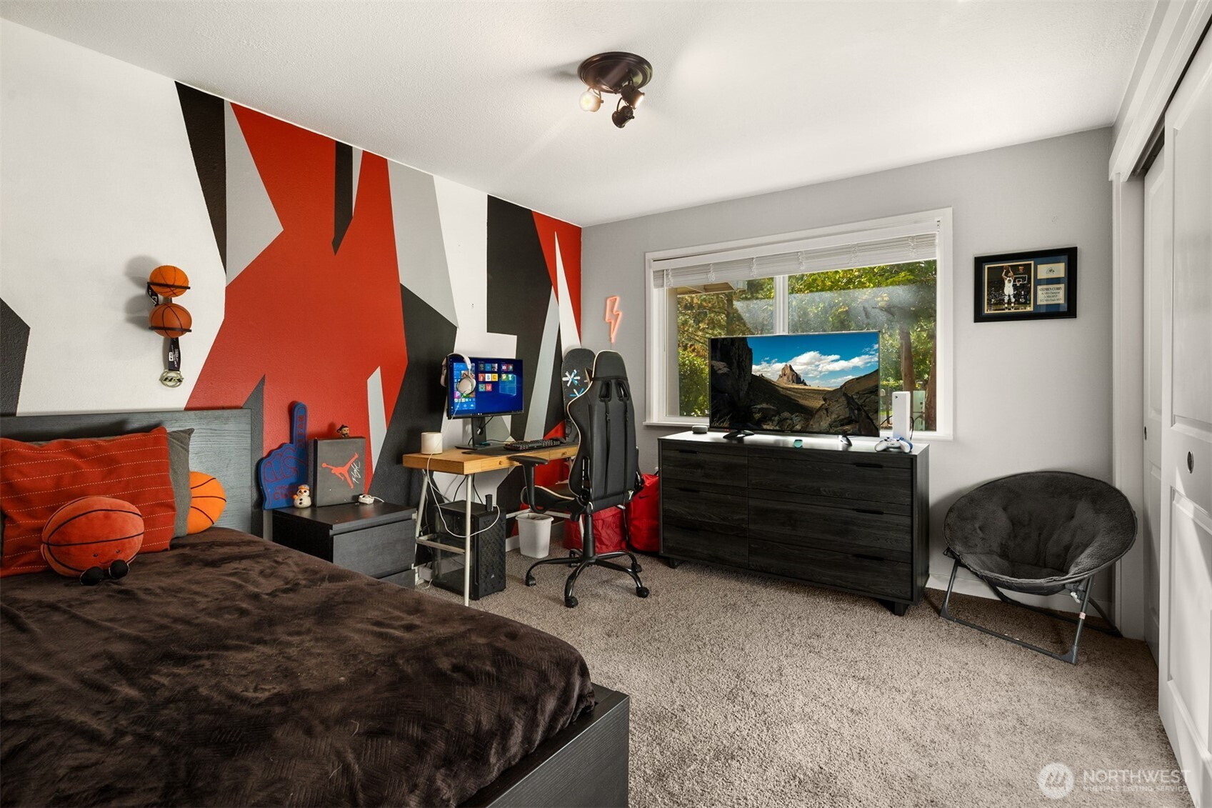 460 Meadow Drive SE, North Bend, WA 98045