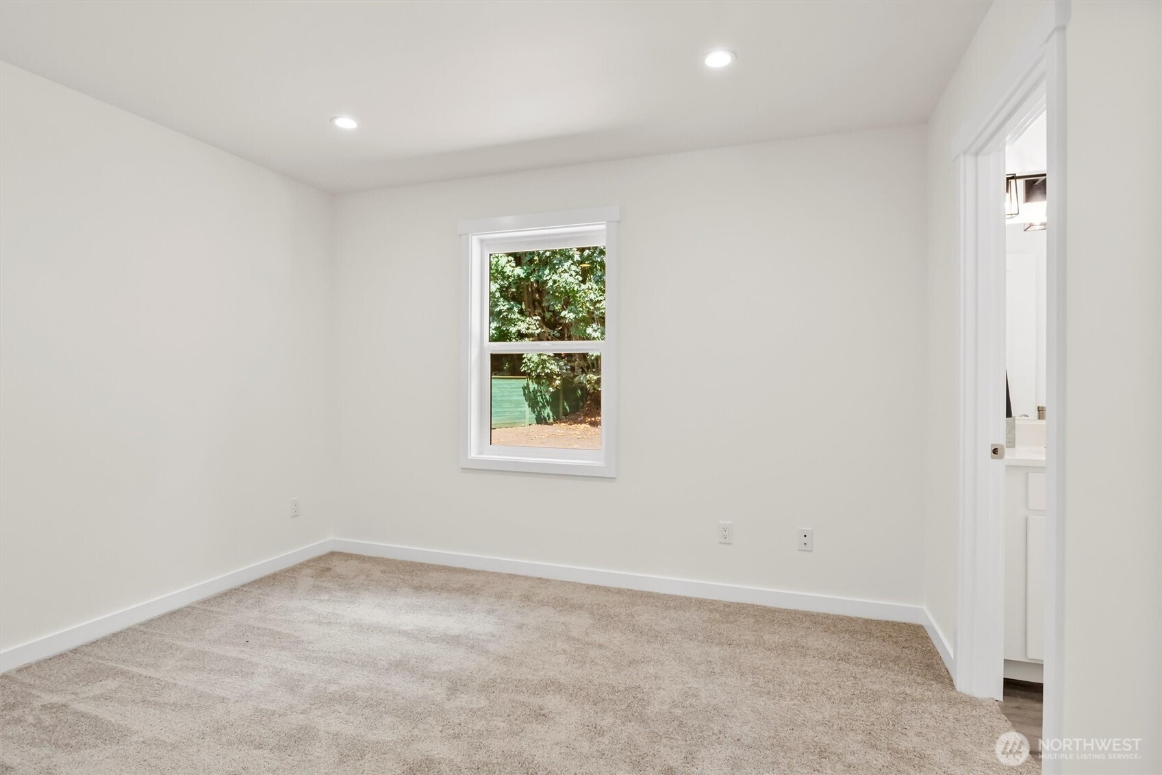 565 Rainbow Drive, Sedro Woolley, WA 98284