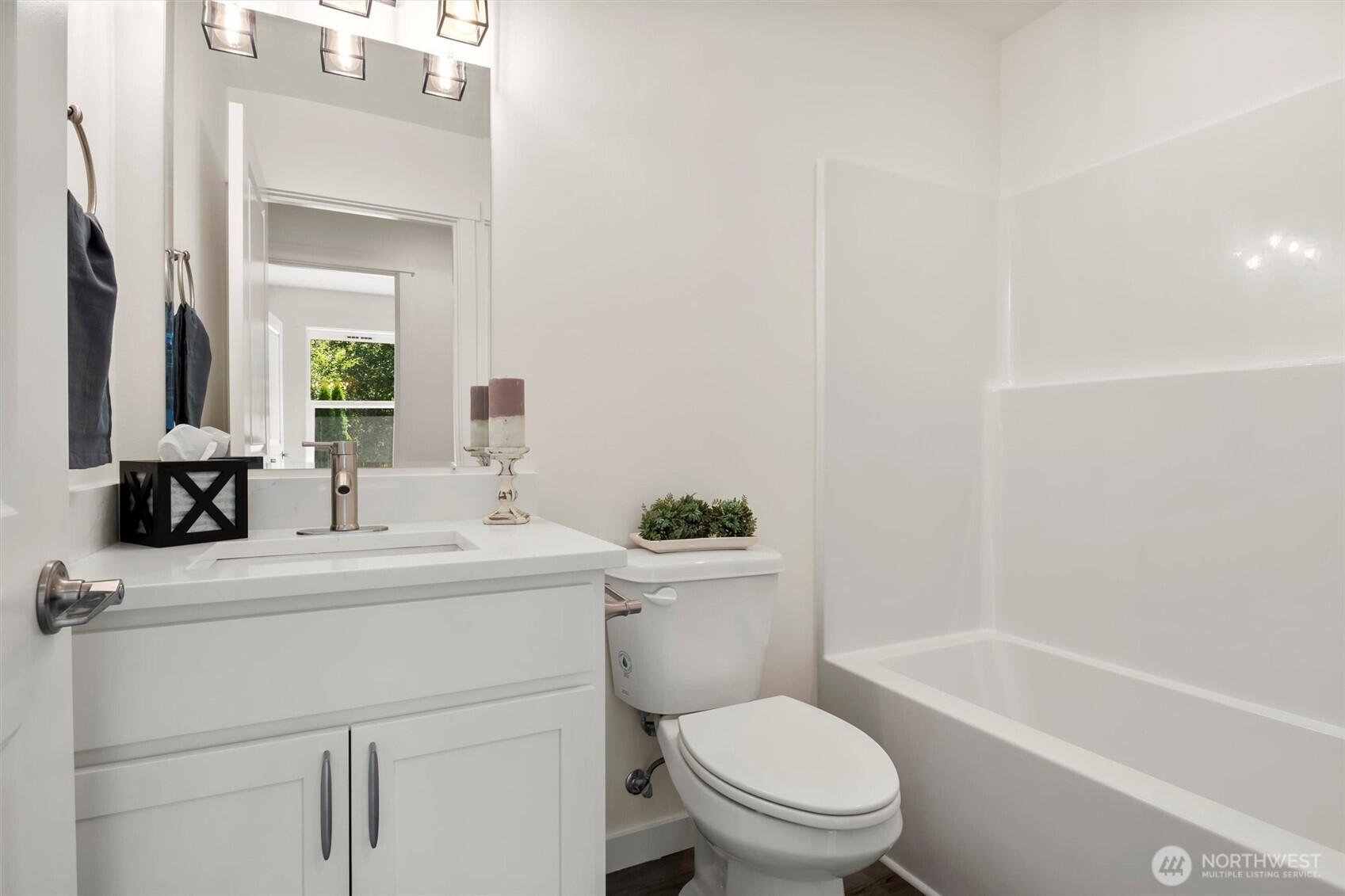 565 Rainbow Drive, Sedro Woolley, WA 98284