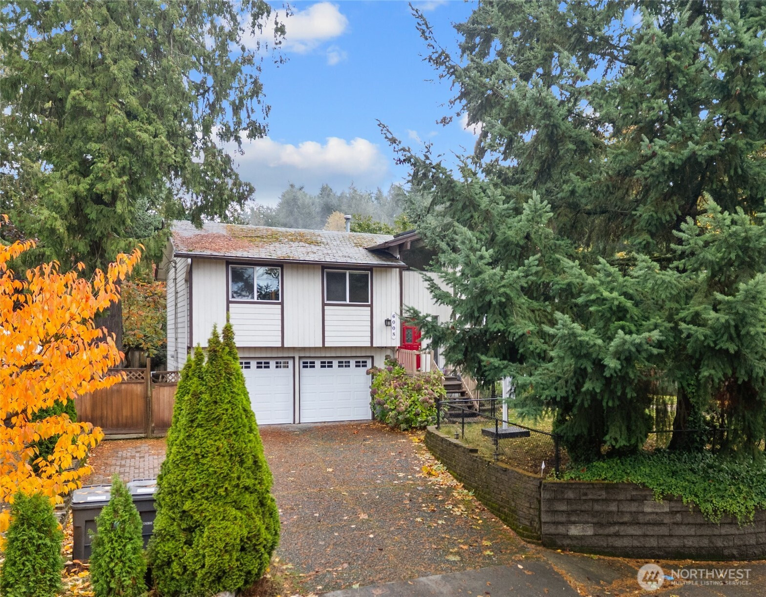 6008 116th Avenue NE, Kirkland, WA 98033