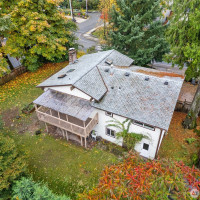 6008 116th Avenue NE, Kirkland, WA 98033