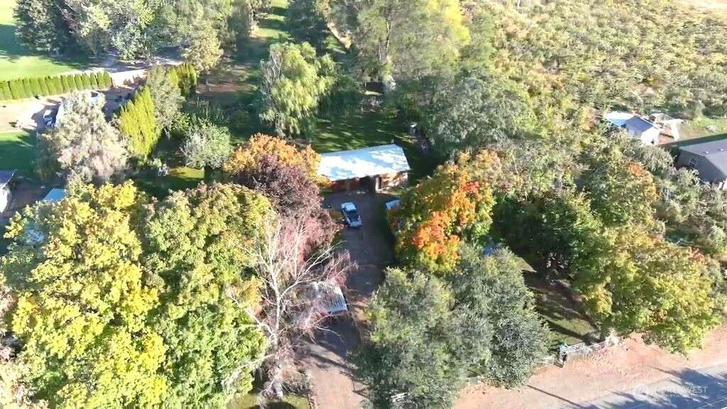 44 Weatherstone Road, Omak, WA 98841