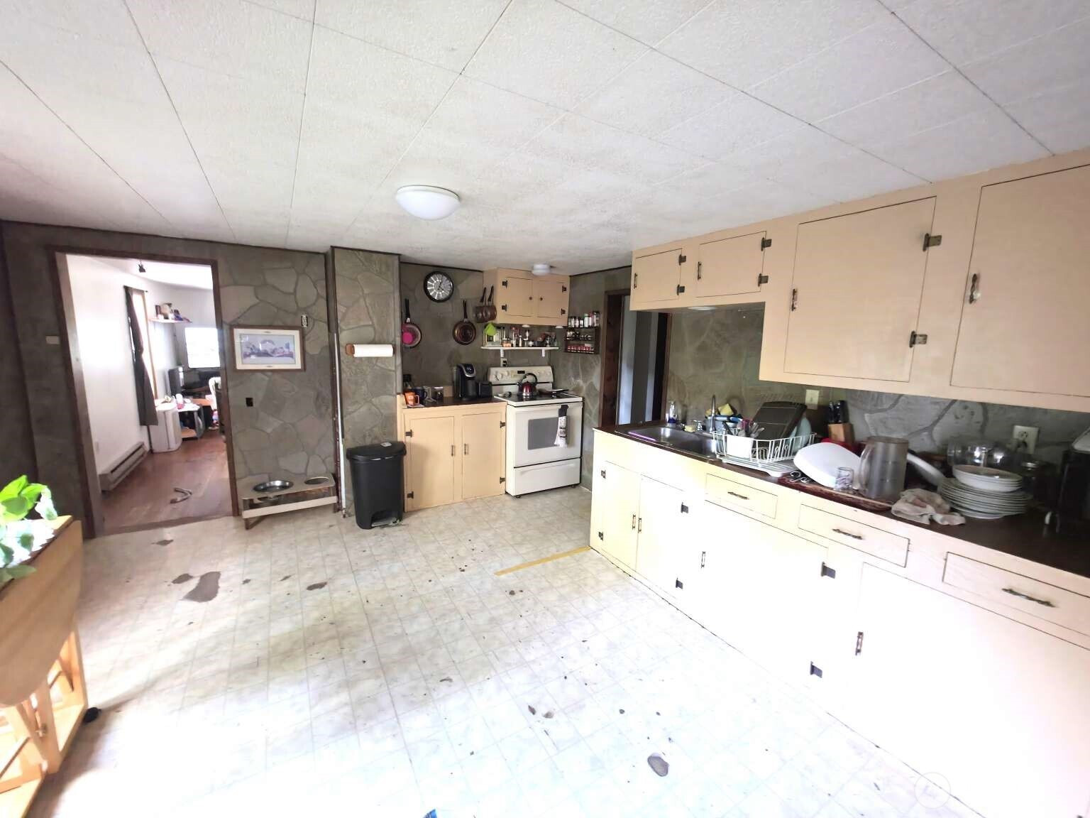 44 Weatherstone Road, Omak, WA 98841