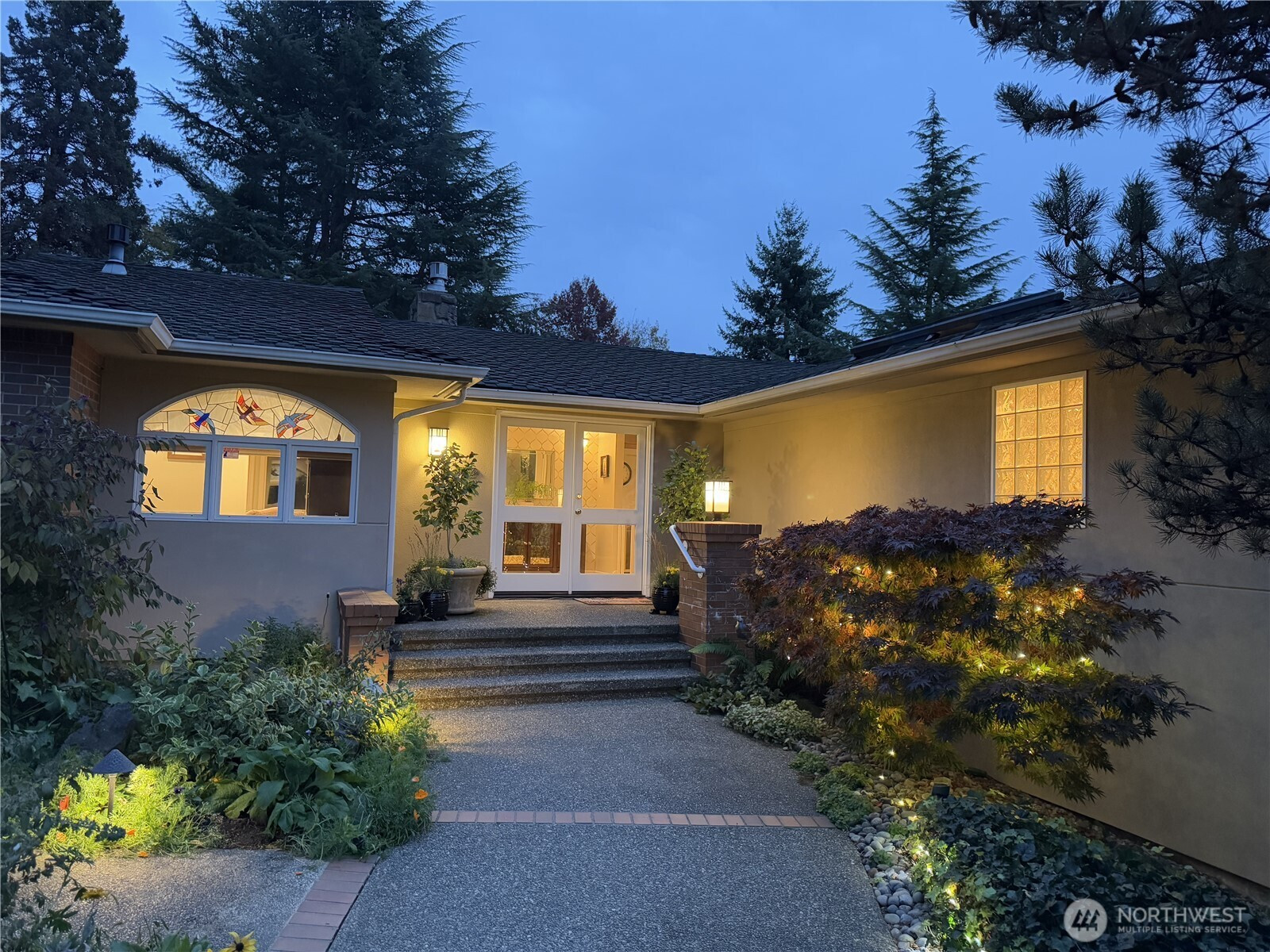 13934 SE 241st Street, Kent, WA 98042