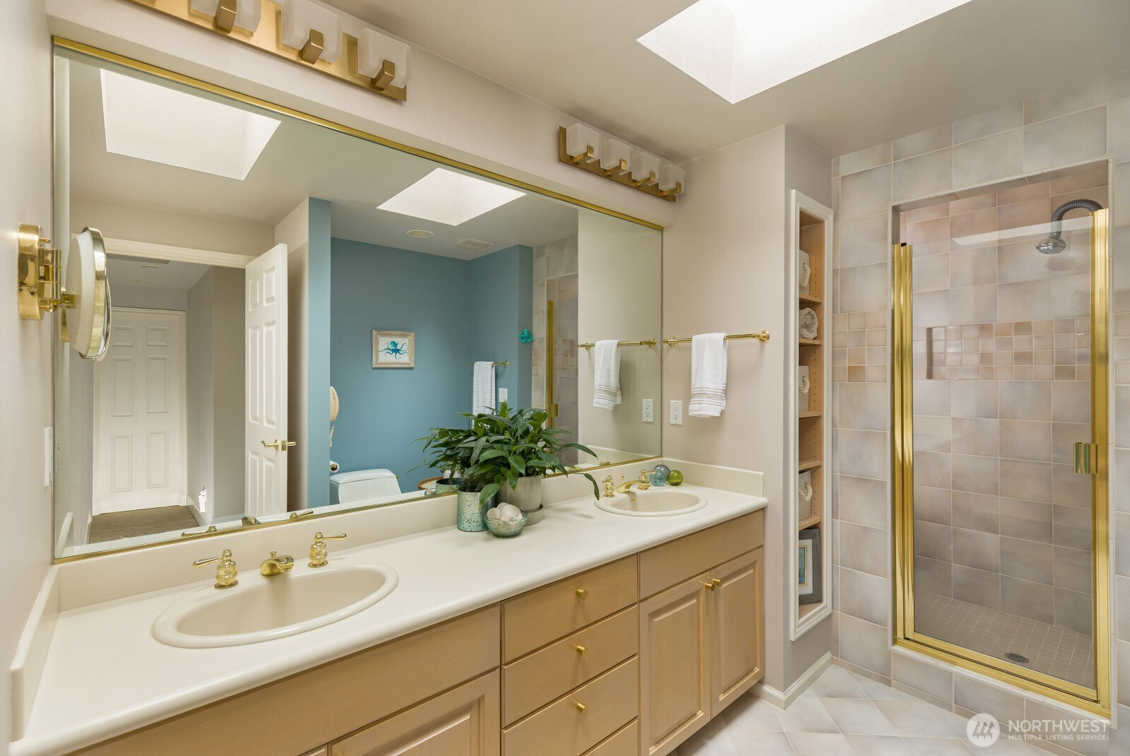 13934 SE 241st Street, Kent, WA 98042