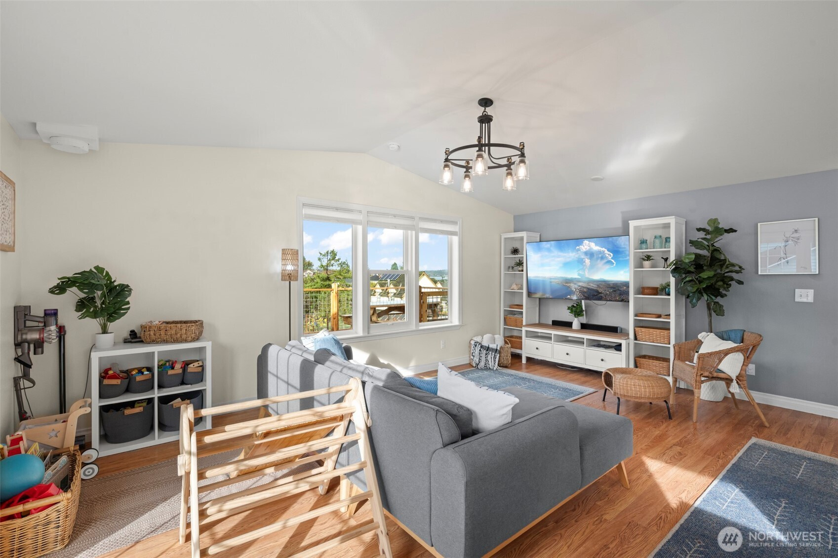 650 NE Otis Street, Coupeville, WA 98239