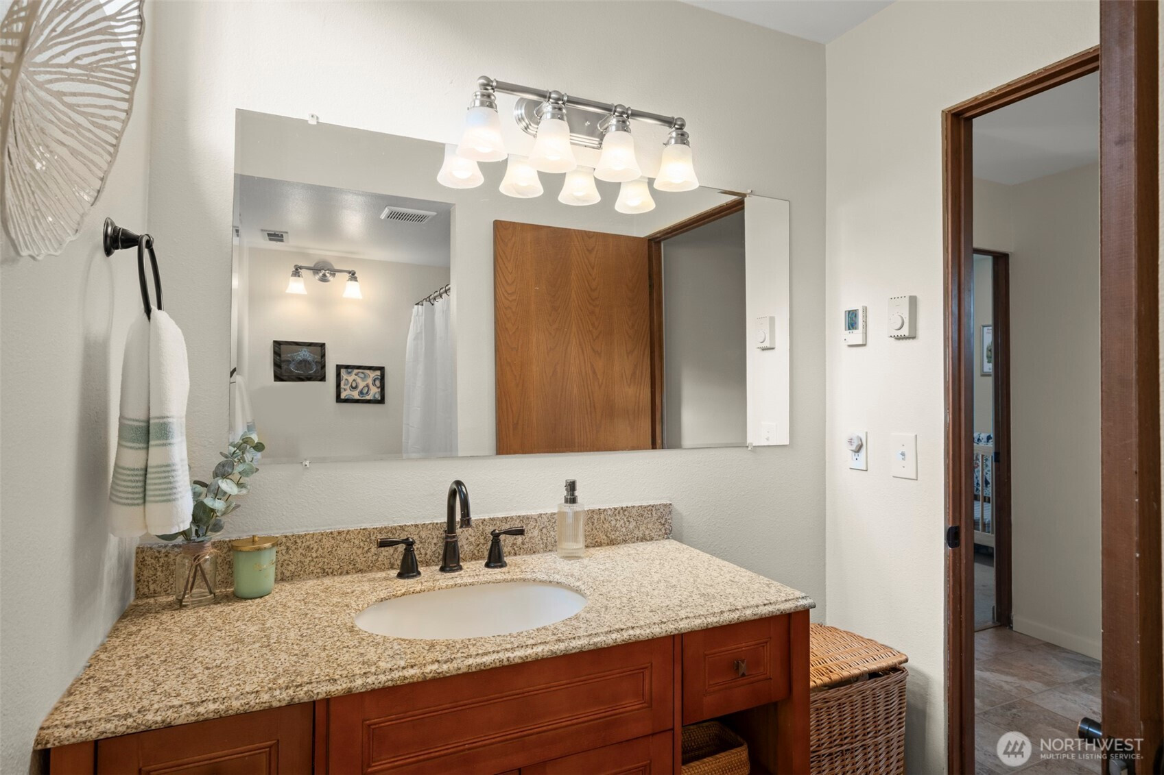 650 NE Otis Street, Coupeville, WA 98239