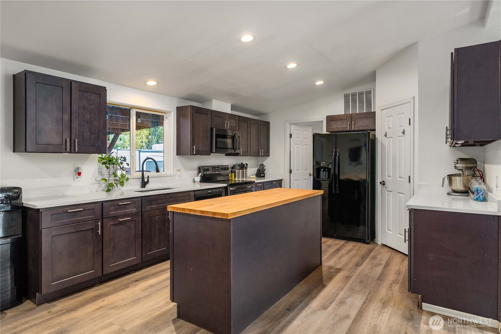 10125 237th Street Ct E, Graham, WA 98338