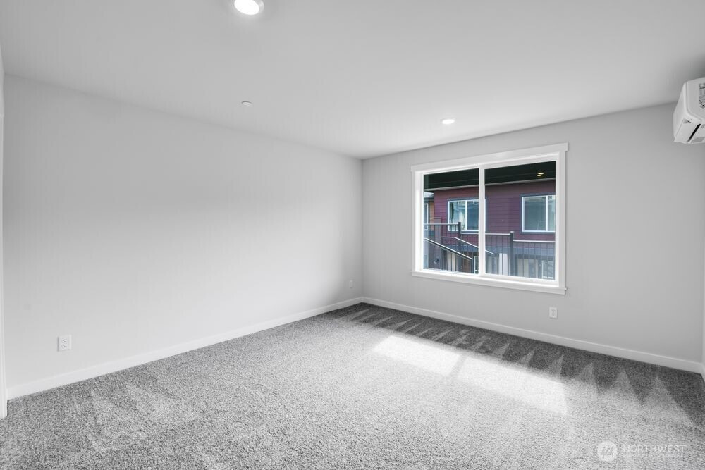 13209 NE 127th Way, Kirkland, WA 98034