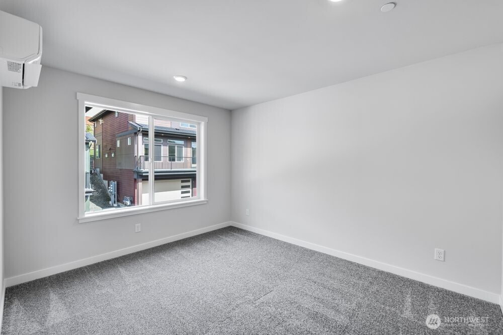 13209 NE 127th Way, Kirkland, WA 98034