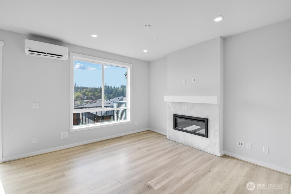 13209 NE 127th Way, Kirkland, WA 98034