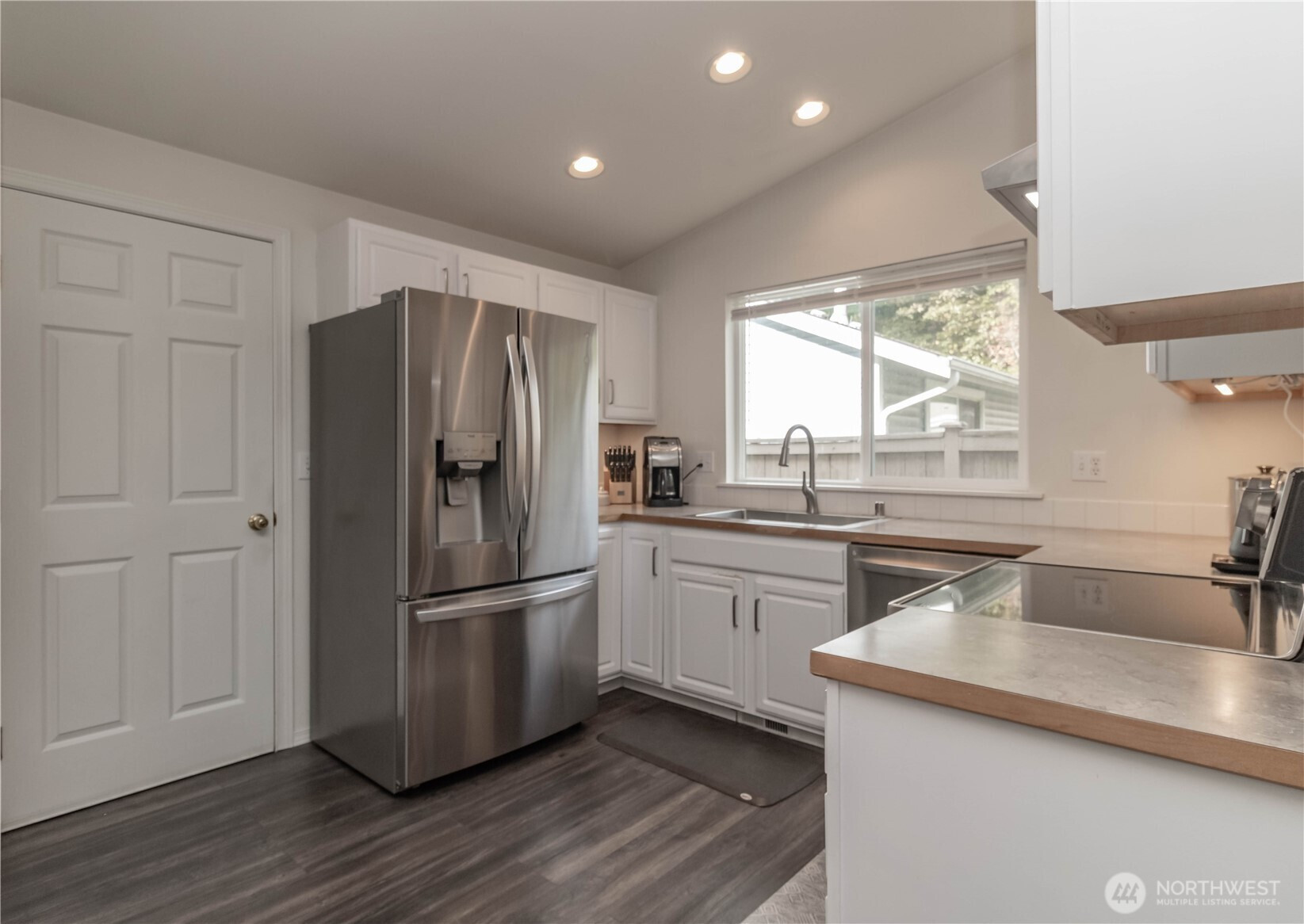 8119 117th Street Ct E, Puyallup, WA 98373