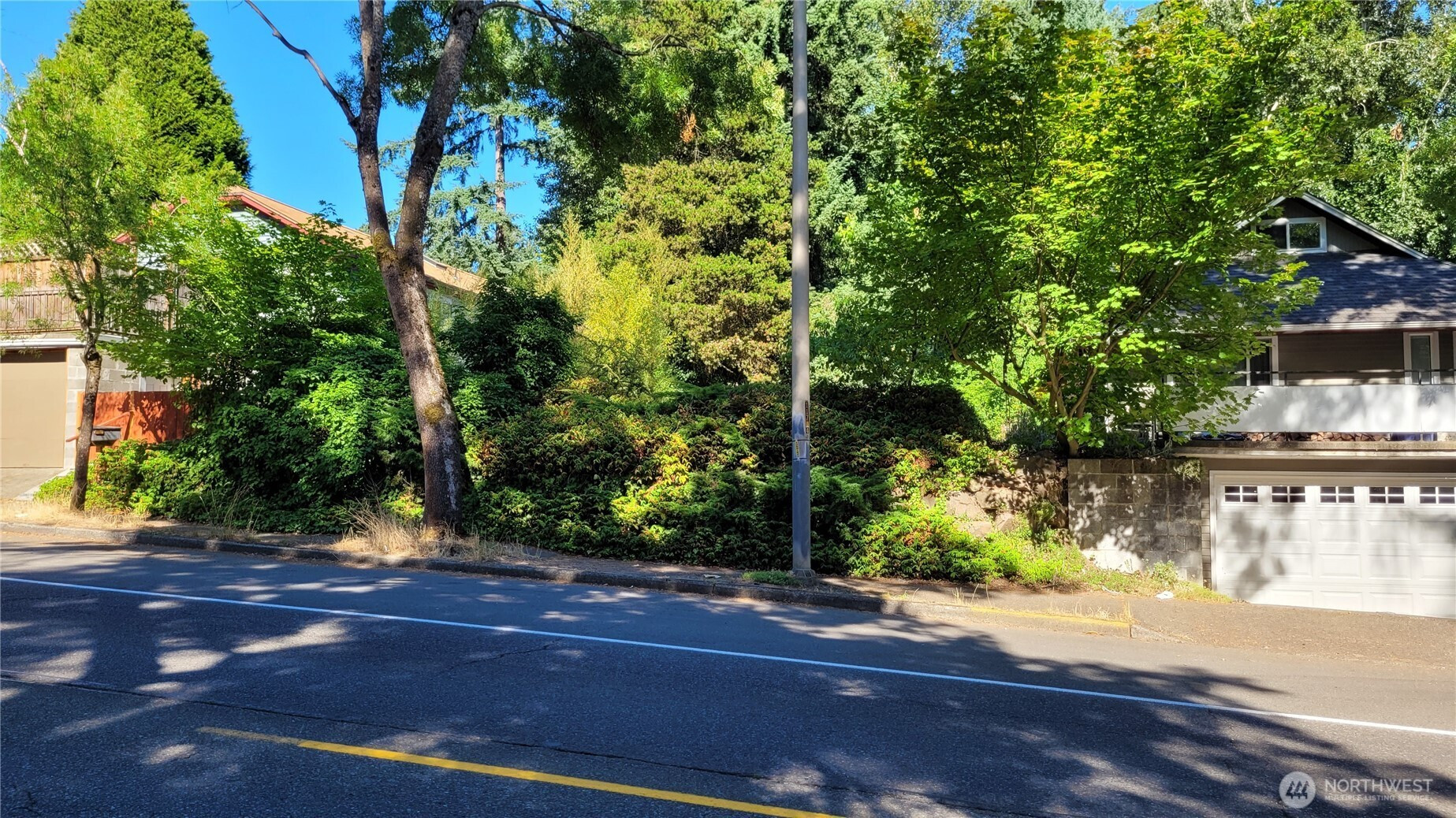 11744 35th Avenue NE, Seattle, WA 98125