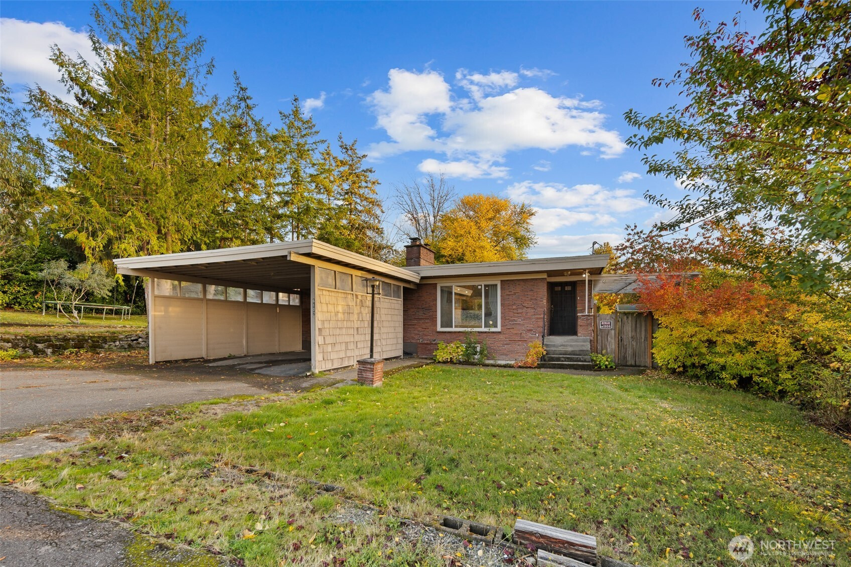 6107 S 124th Street, Seattle, WA 98178