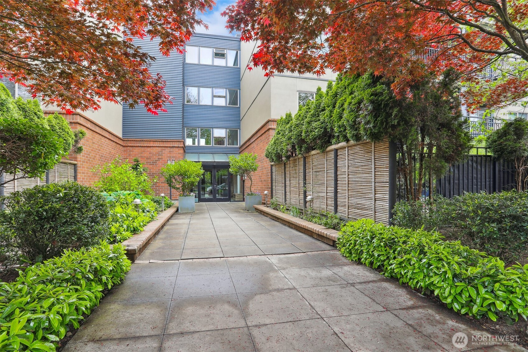 275 W Roy Street, Seattle, WA 98119