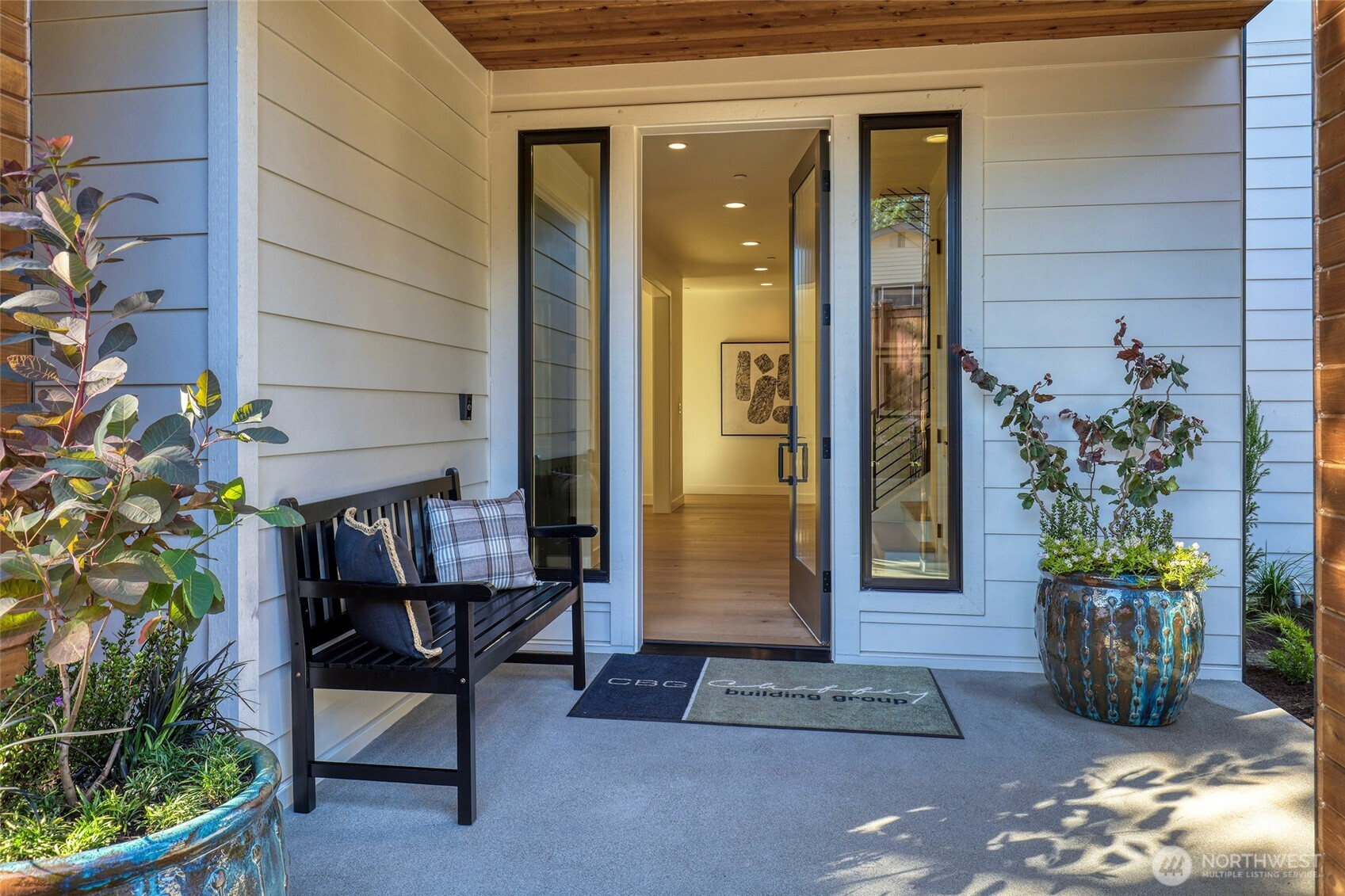 912 18th Avenue W, Kirkland, WA 98033