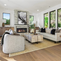 912 18th Avenue W, Kirkland, WA 98033