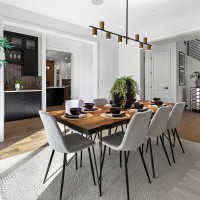 912 18th Avenue W, Kirkland, WA 98033