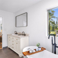 4104 Loomis Trail Road, Blaine, WA 98230