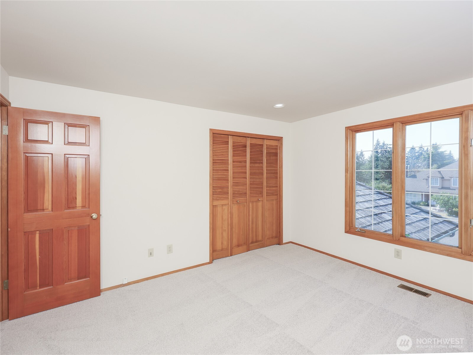 10705 57th Place W, Mukilteo, WA 98275