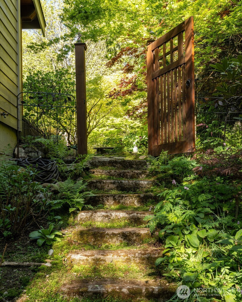 337 Sudden Valley Drive, Bellingham, WA 98229