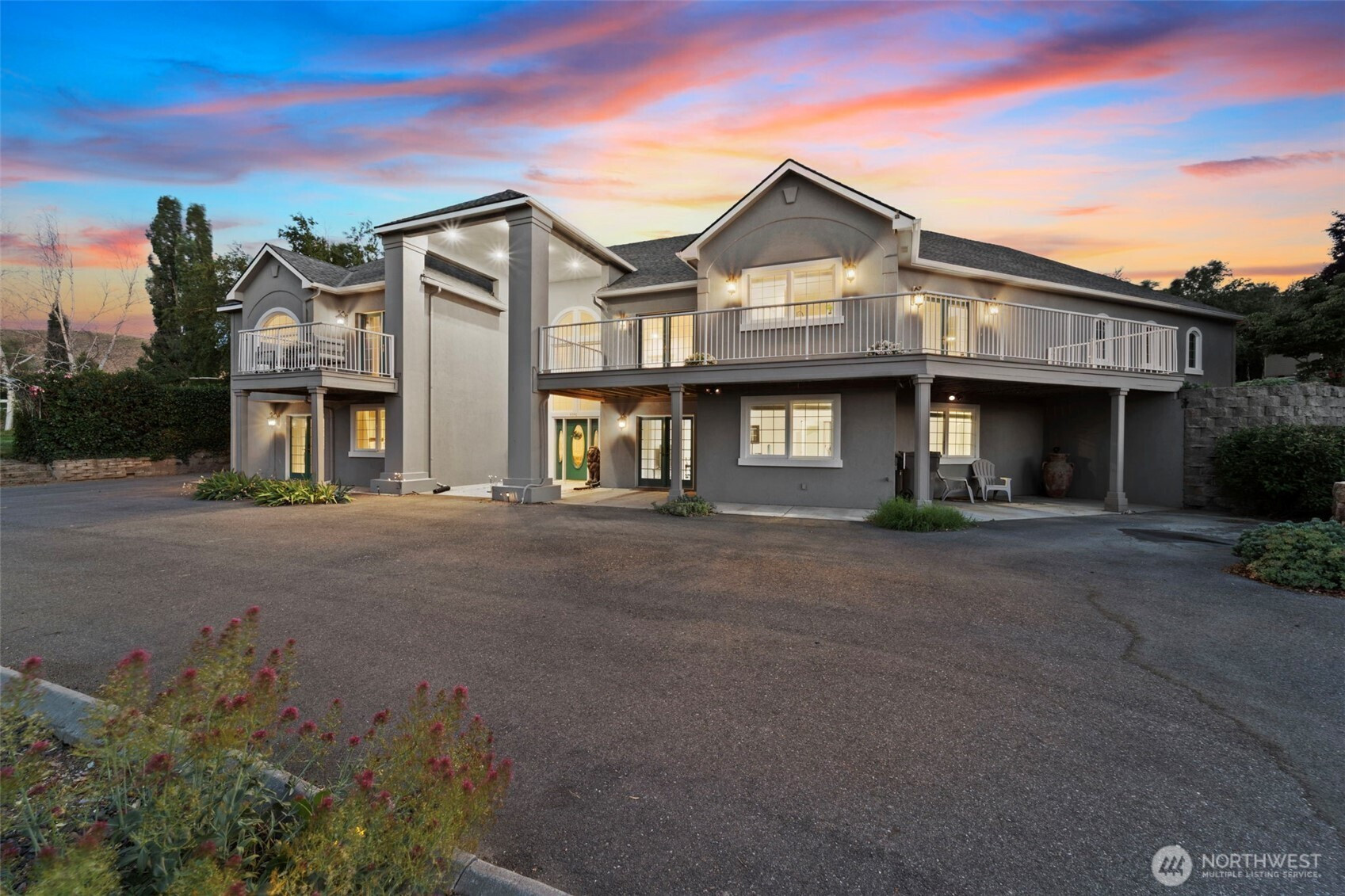 4949 Rau Lane, Richland, WA 99352