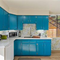 561 Lee Street, Seattle, WA 98109