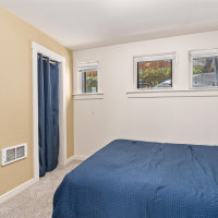 561 Lee Street, Seattle, WA 98109