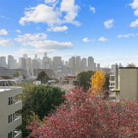 561 Lee Street, Seattle, WA 98109