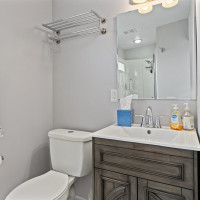 561 Lee Street, Seattle, WA 98109