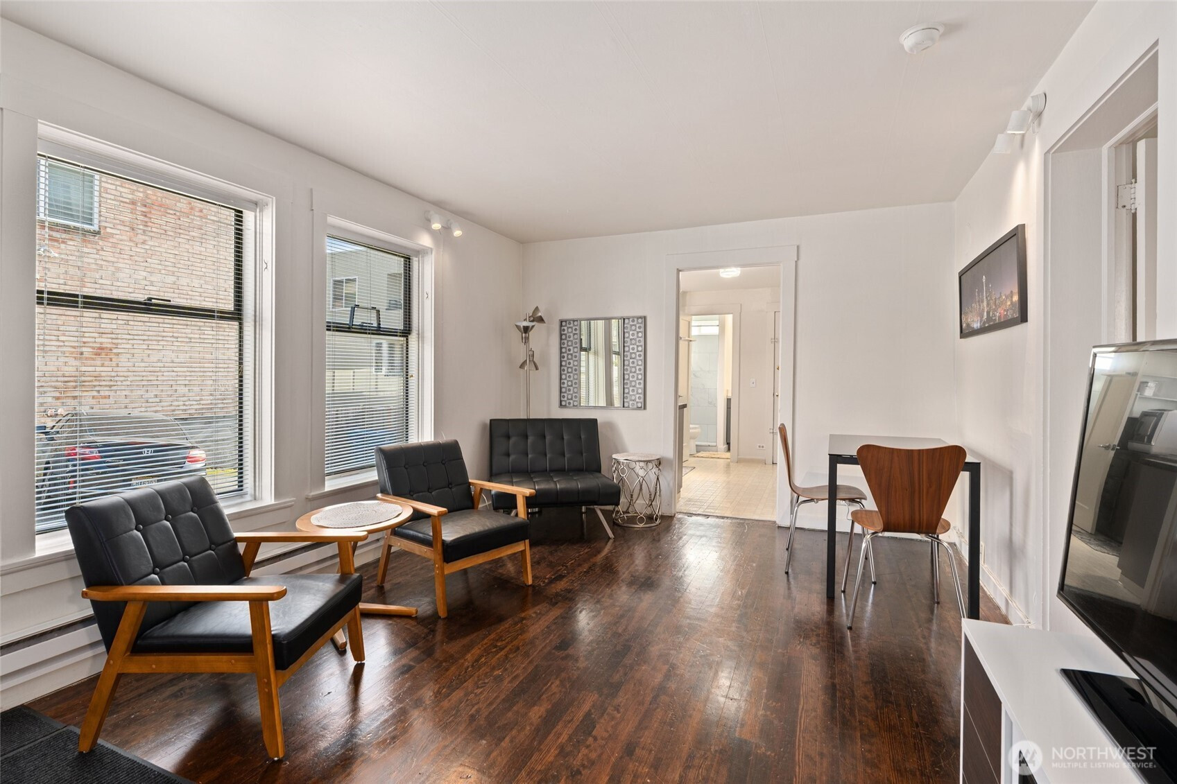 561 Lee Street, Seattle, WA 98109