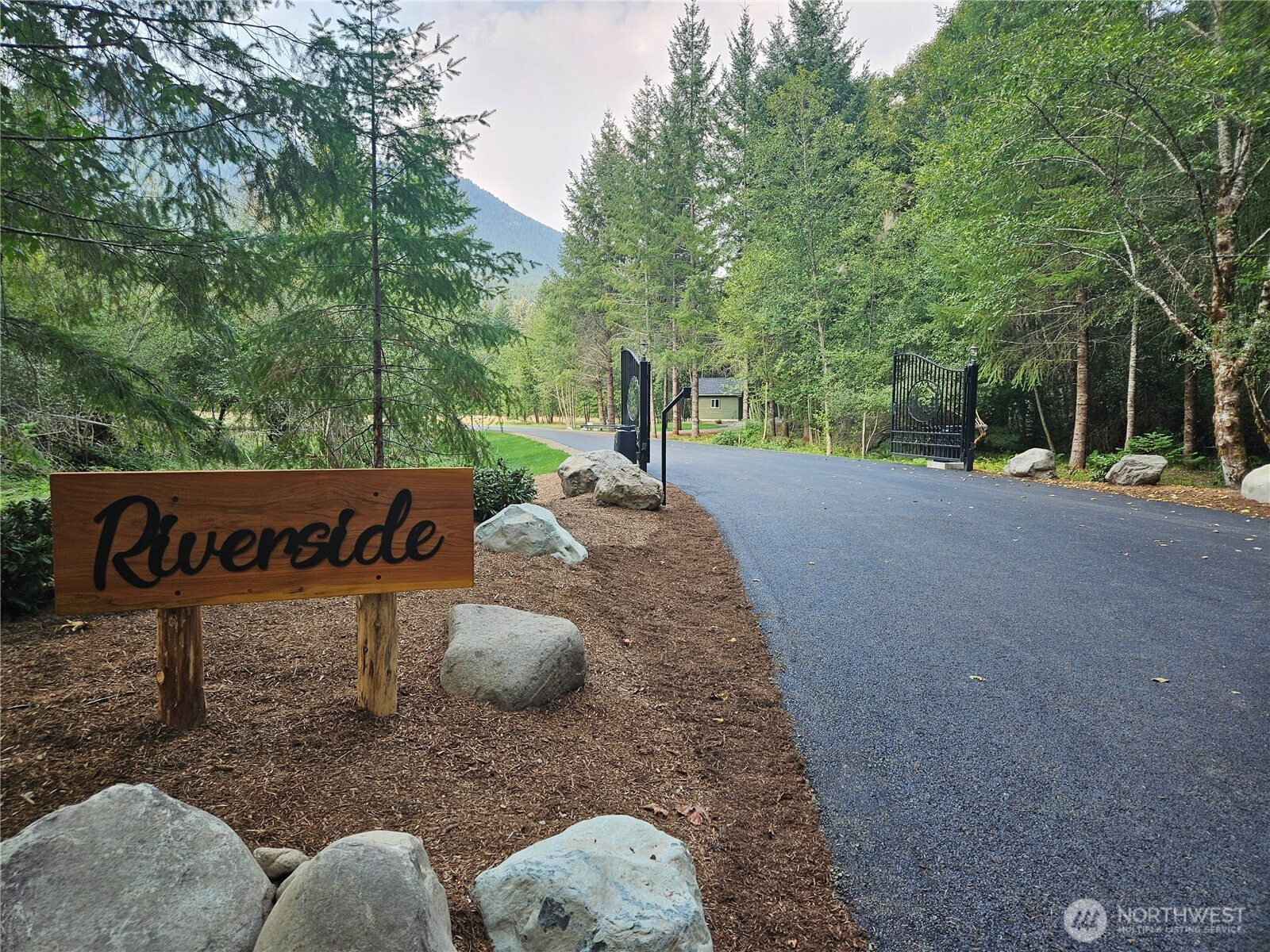 123 Campfire Lane, Packwood, WA 98361
