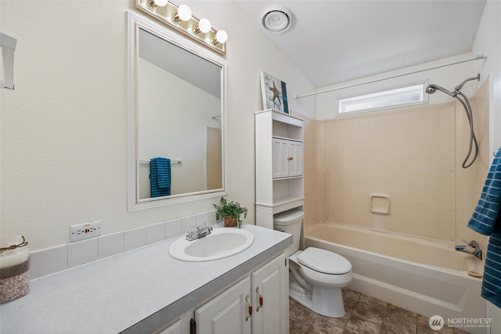 2286 W Eagle Lane SW, Olympia, WA 98512