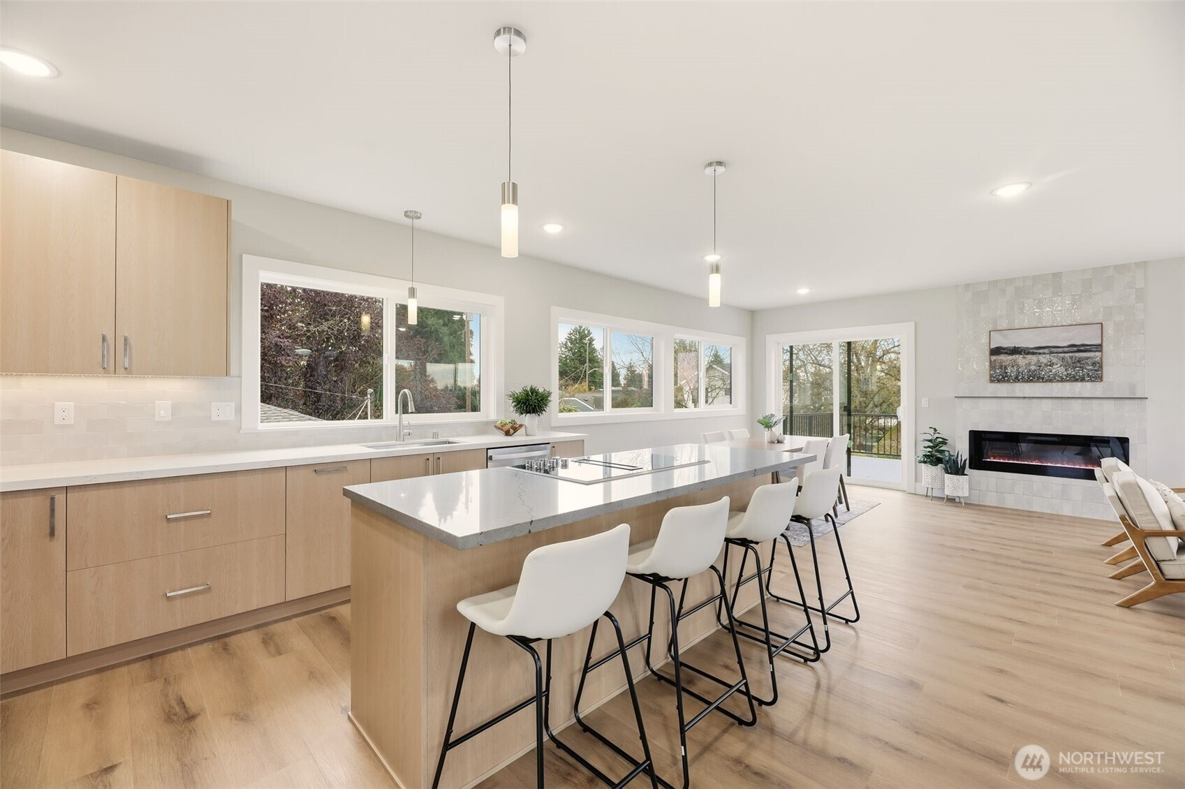 329 N 103rd Street, Seattle, WA 98133