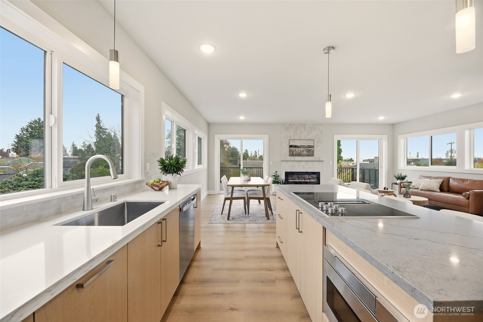 329 N 103rd Street, Seattle, WA 98133