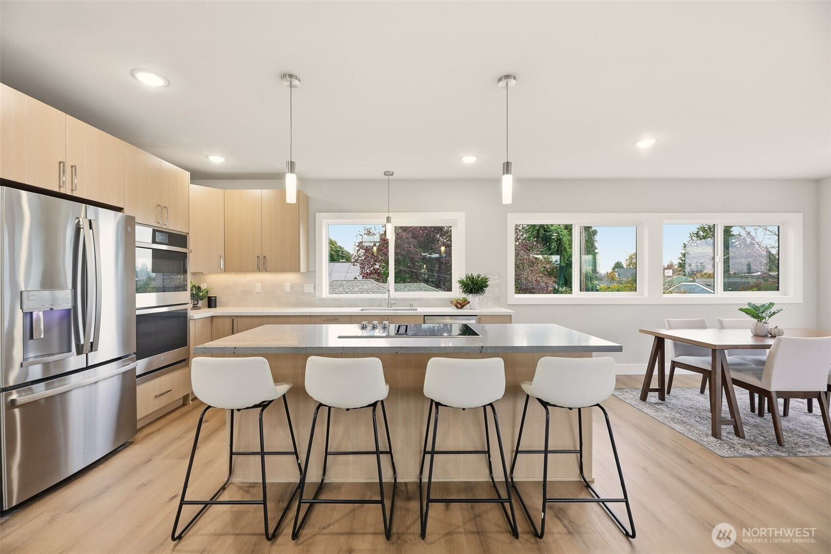 329 N 103rd Street, Seattle, WA 98133