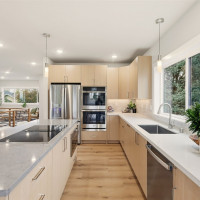 329 N 103rd Street, Seattle, WA 98133