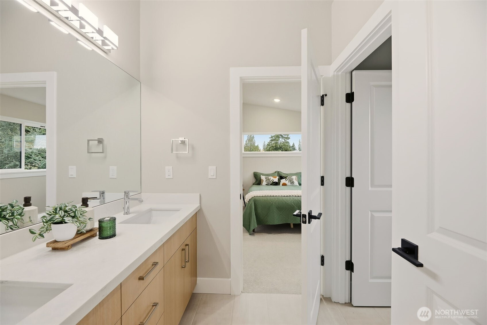 329 N 103rd Street, Seattle, WA 98133